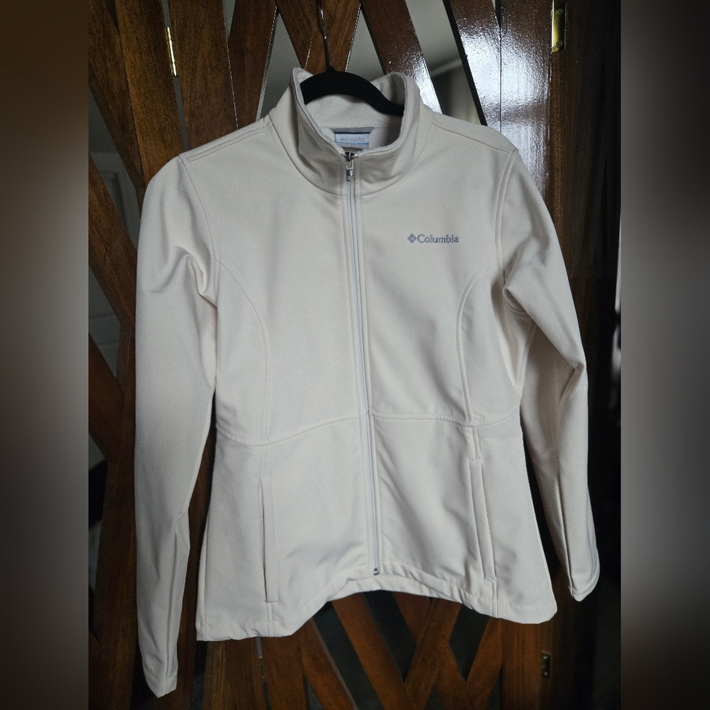 Columbia Women's Cream Jacket